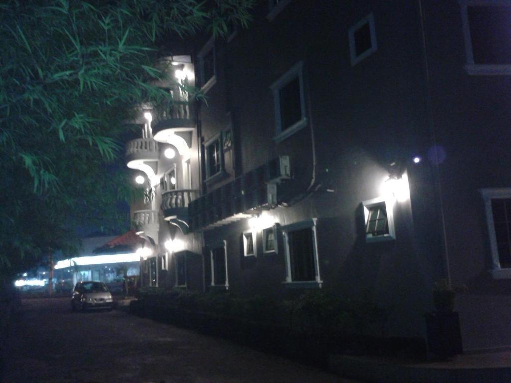 Hotel Ria Johor Bahru Exterior foto